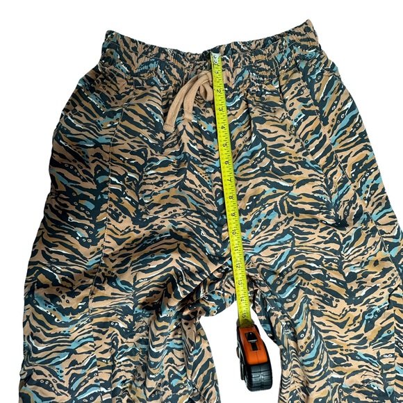 FLASH SALE NWOT Free People Movement Zephyr Patterned Parachute Balloon Pants s - Picture 8 of 14